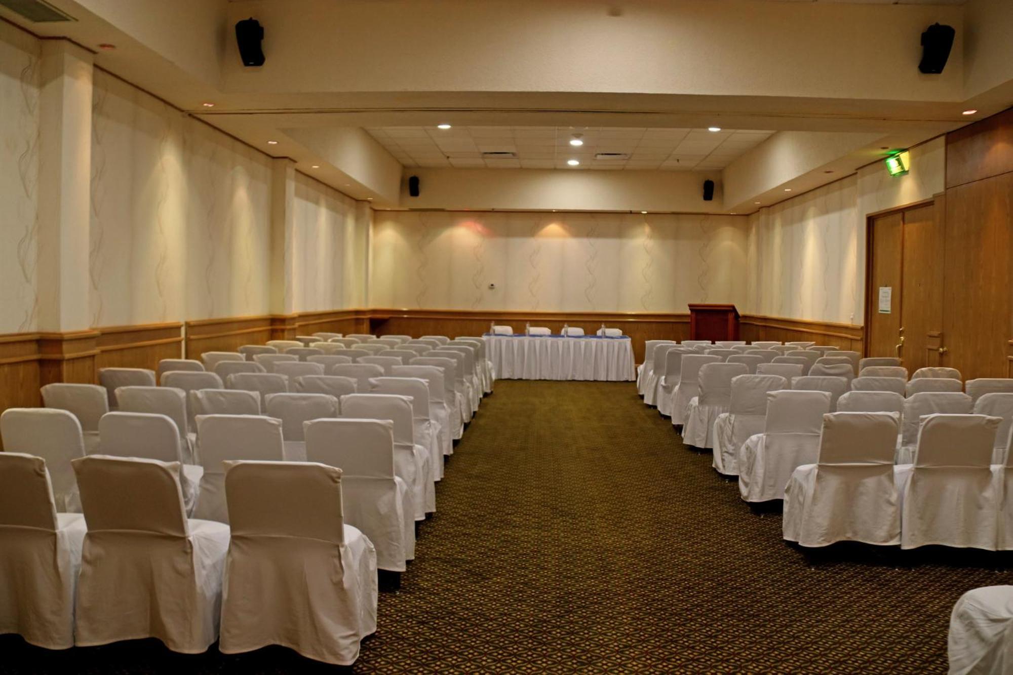Holiday Inn La Piedad By Ihg Dış mekan fotoğraf